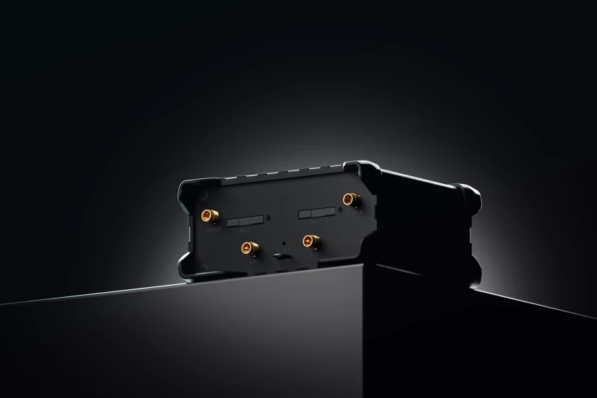 Teltonika RUT951 PoE+ INDUSTRIAL PoE+ CELLULAR ROUTER